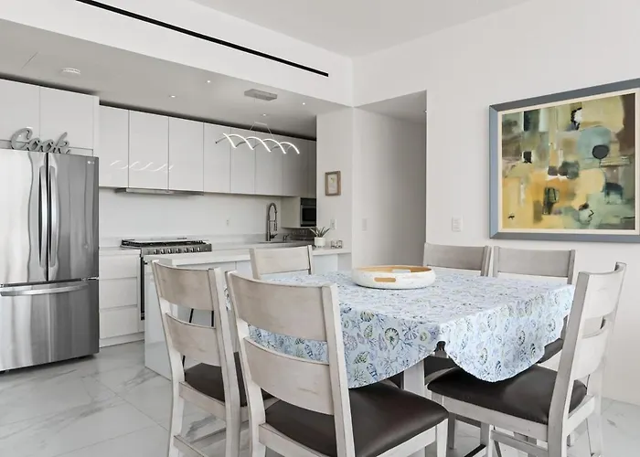 Apartment Great Location 3br Walk To & Downtown