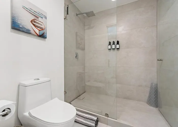 Apartment Great Location 3br Walk To & Downtown Cabo San Lucas