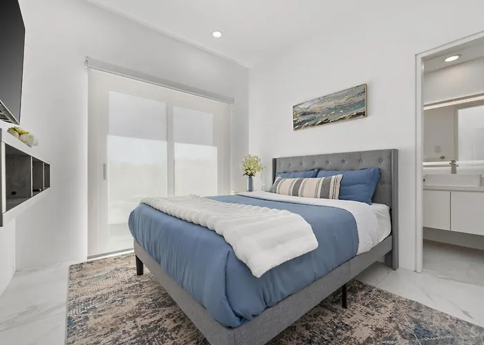 Apartment Great Location 3br Walk To & Downtown